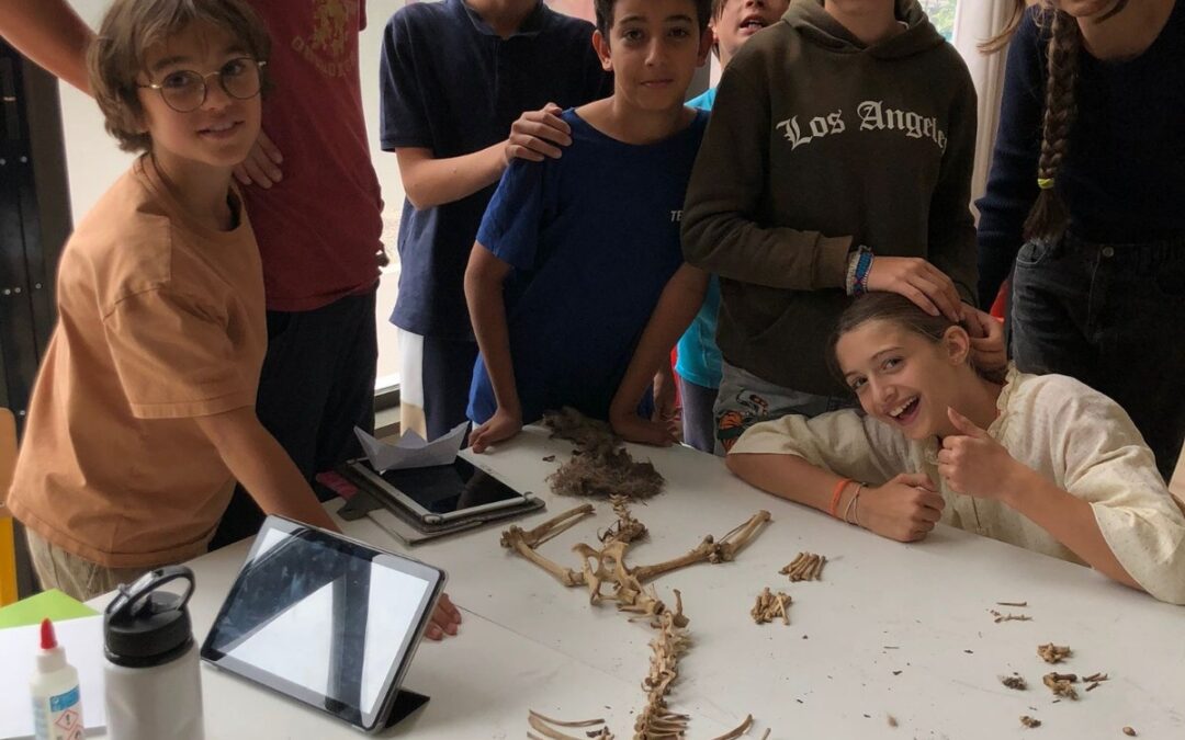 Archéologues en herbe au Collège Déclic !